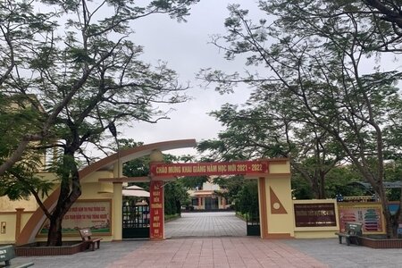 Quảng Bình: Chỉ đạo báo cáo vụ việc thu tiền “tự nguyện” đầu năm học