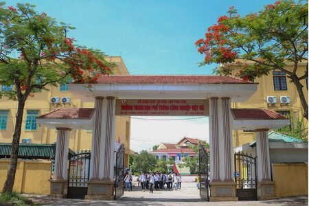 Phú Thọ: Các trường THPT tại Việt Trì, Phù Ninh tiếp tục dạy trực tuyến