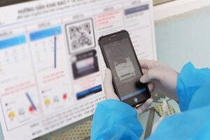 Từ 31/10, khách đi tàu chỉ khai báo y tế điện tử, không phải viết phiếu
