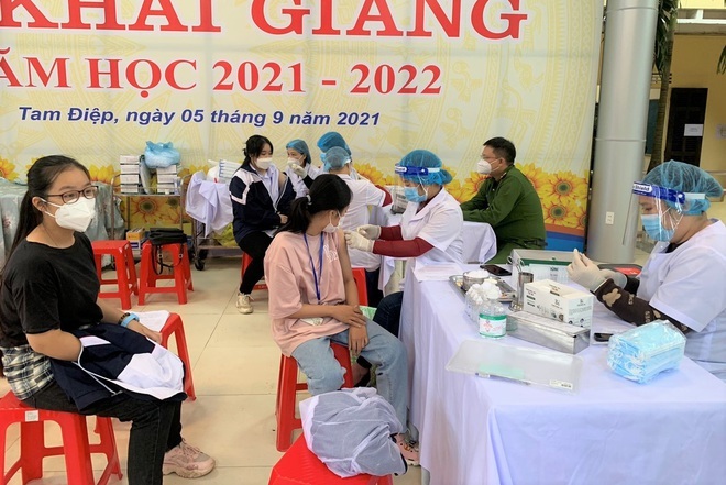 Ninh Bình: Gần 33.000 học sinh được tiêm vắc xin Covid-19 an toàn