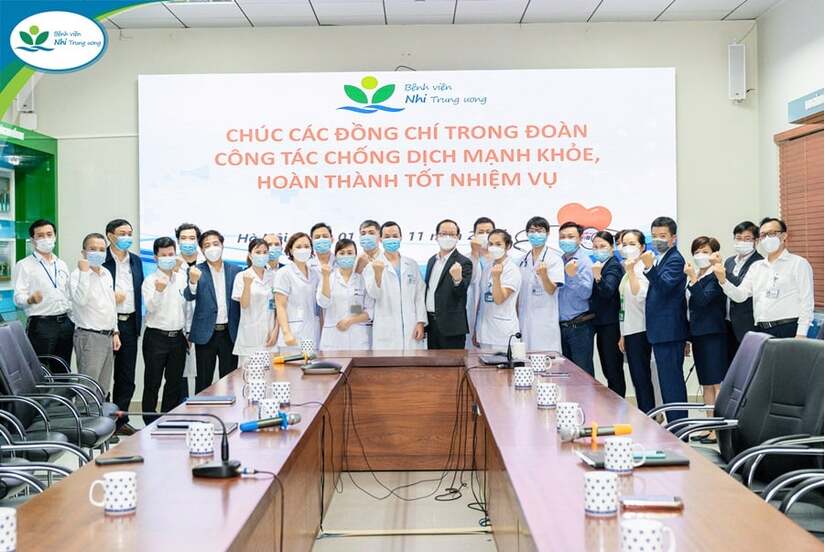 Đoàn y, bác sỹ bệnh viện Nhi Trung ương tiếp tục lên đường chi viện miền Nam chống dịch