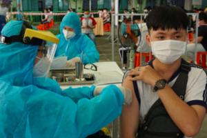  Hôm nay, một số tỉnh miền Tây triển khai tiêm vắc xin Covid-19 cho trẻ