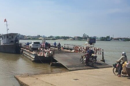 Thái Bình dừng hoạt động 7 bến khách ngang sông sang Nam Định
