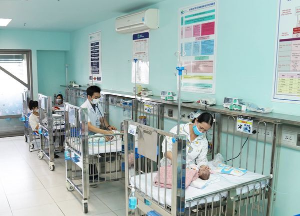 Cảnh báo trẻ bị nhiễm virus hợp bào hô hấp rất nguy hiểm, đang có xu hướng gia tăng