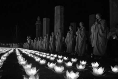 Tưởng niệm hơn 23 nghìn đồng bào đã mất vì Covid-19