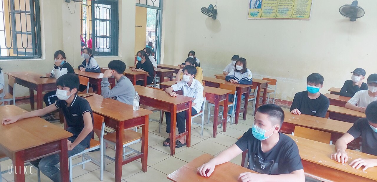 Hà Nam: Hơn 9.400 học sinh thành phố Phủ Lý được tiêm vắc xin phòng Covid-19