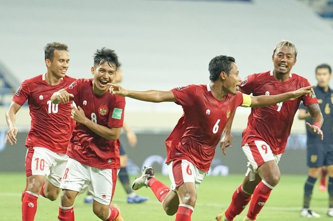 Indonesia xem xét triệu hồi cầu thủ cao 1m92 dự AFF Cup 