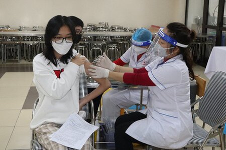 Một học sinh lớp 9 ở Hà Nội tử vong sau khi tiêm vaccine Covid-19