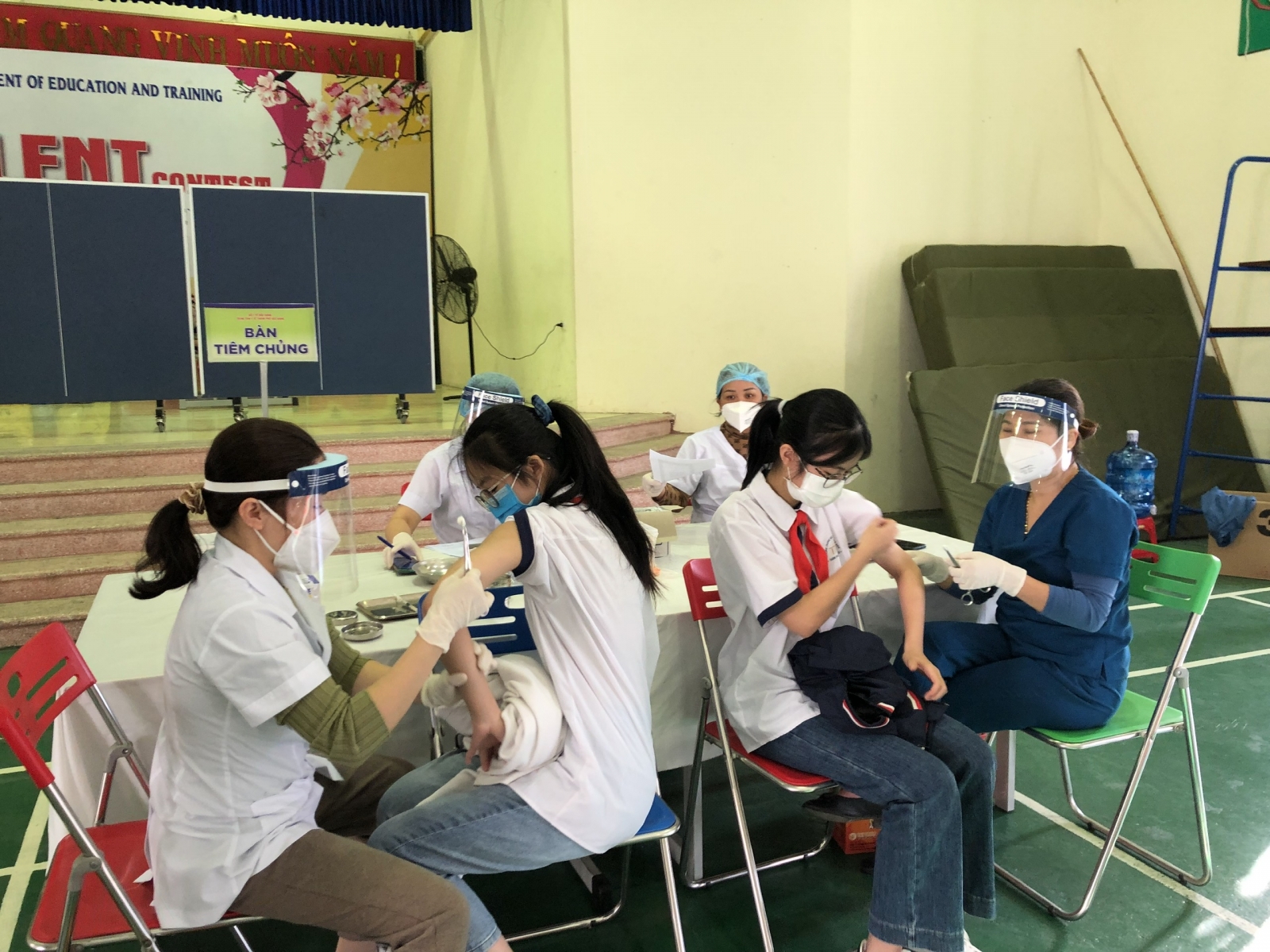 Bắc Giang: Triển khai tiêm mũi 1 vắc xin phòng dịch Covid-19 cho học sinh THCS
