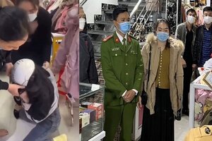 Vụ nữ sinh bị làm nhục: Có nhiều người 'giúp sức' chủ shop thời trang?