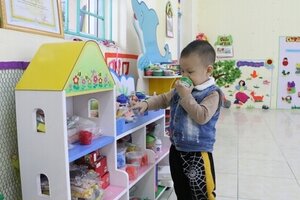 Không cho giáo viên trường tư trông trẻ tại nhà: Ý kiến của luật gia