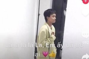 Lộ ảnh Hồ Văn Cường gầy gò sau thời gian rời nhà mẹ nuôi Phi Nhung