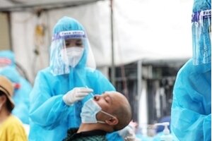 Ninh Bình xét nghiệm sàng lọc Covid-19 với người về từ Hà Nội