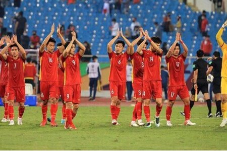 Cựu HLV ĐT Thái Lan tin tuyển Việt Nam sẽ vô địch AFF Cup 2020