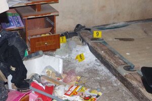 Tự chế pháo nổ tại nhà, cháu bé 13 tuổi tử vong