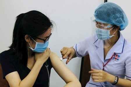 Trong Quý I/2022, hoàn thành tiêm vaccine Covid-19 mũi 3 cho người từ 18 tuổi trở lên 