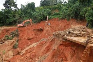 Sạt lở đất ở Tuyên Quang khiến 3 học sinh tiểu học tử vong