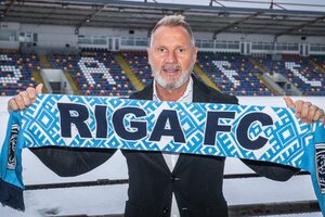 Lộ diện đội bóng châu Âu muốn chiêu mộ tiền vệ Quang Hải