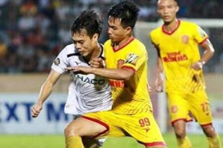 CLB HAGL so tài Nam Định ở trận mở màn V.League 2022