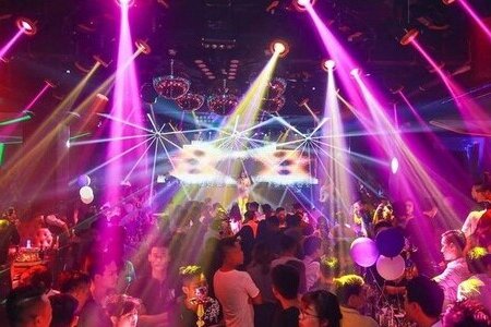 Quảng Nam tạm dừng karaoke, massage, vũ trường đến ngày 31/3/2022