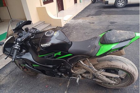 “Thần sấm" Kawasaki ZX-10R ra sao khi kẻ cướp ngân hàng bị bắt giữ?