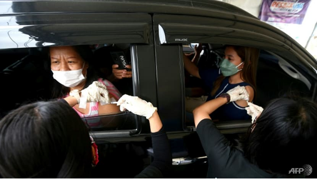 WHO khuyến nghị thuốc trị Covid-19, chính sách “chưa tiêm chủng, không đi xe” ở Philippines