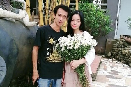 Cuộc sống viên mãn của nghệ sĩ Phú Đôn ở tuổi 61 bên vợ trẻ kém 25 tuổi