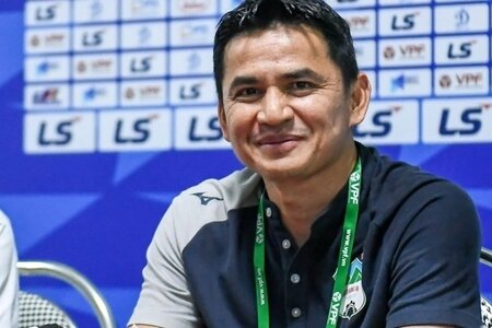 HLV Kiatisak nói gì khi HAGL rơi vào bảng đấu khó ở AFC Champions League?