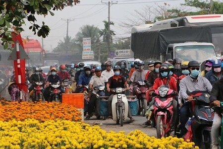 Thủ tướng yêu cầu các địa phương không gây khó khăn cho người dân về quê ăn Tết