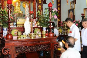 Bài văn khấn cúng hóa vàng mùng 3, 4, 5 Tết Nguyên Đán Nhâm Dần 2022