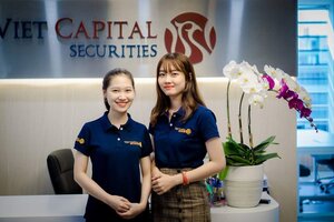 4 ngân hàng tư nhân báo cáo: Nhiều ngân hàng lỗ, nợ xấu tăng gấp đôi