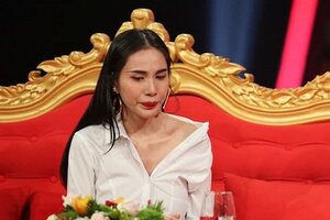 Ca sĩ Thủy Tiên nghẹn ngào tiết lộ con gái bị bạn bè cô lập