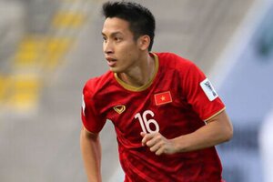 Đỗ Hùng Dũng được quốc tế chấm điểm rất cao sau chiến thắng trước Trung Quốc