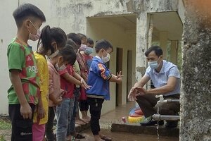 Những “người lái đò” vượt đại dịch