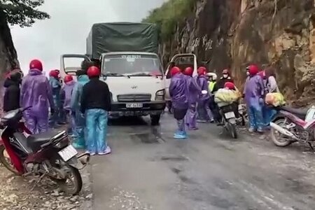 Điều tra vụ tài xế xe tải bị nhóm 'phượt thủ' hành hung tại Hà Giang