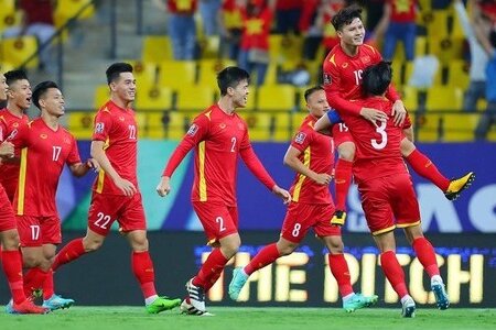 Tuyển Việt Nam tiếp tục bỏ xa Thái Lan trên bảng xếp hạng FIFA mới nhất