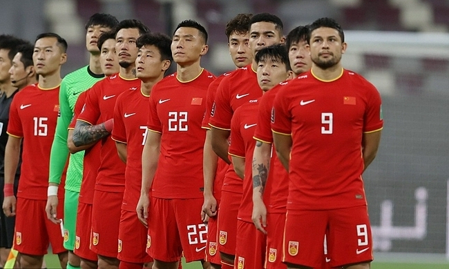 Tuyển Trung Quốc tụt bậc trên bảng xếp hạng FIFA sau trận thua Việt Nam