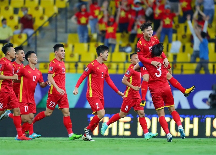 Tuyển Việt Nam tiếp tục bỏ xa Thái Lan trên bảng xếp hạng FIFA