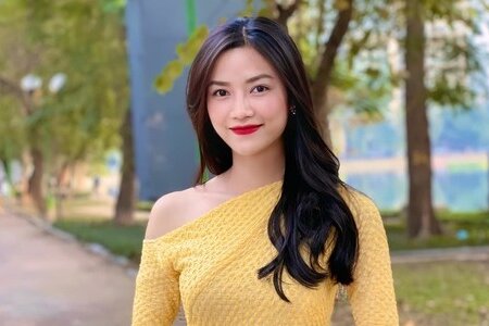 Nhan sắc nữ chính phim 'Lối về miền hoa'