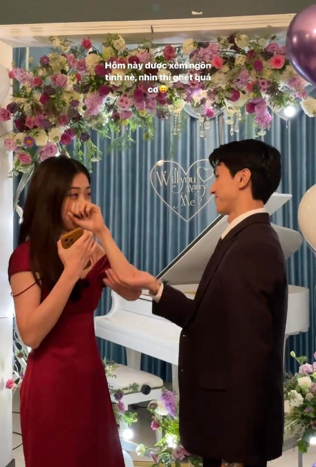 Bình An cầu hôn Á hậu Phương Nga 