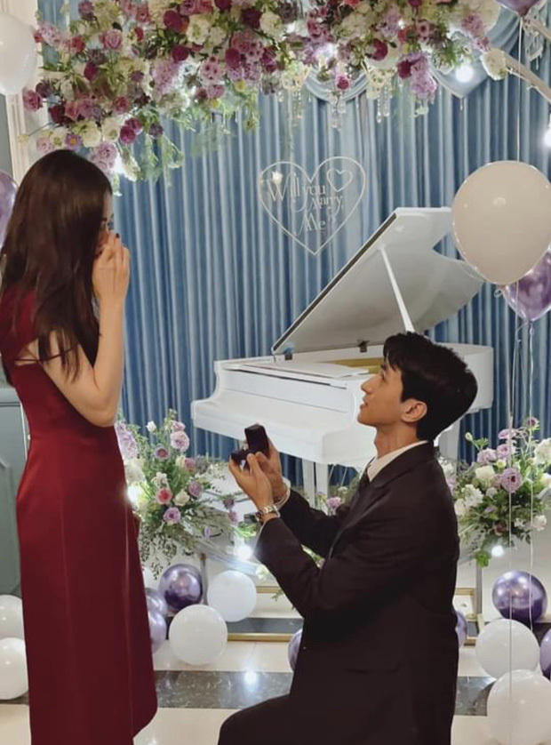 Bình An cầu hôn Á hậu Phương Nga 