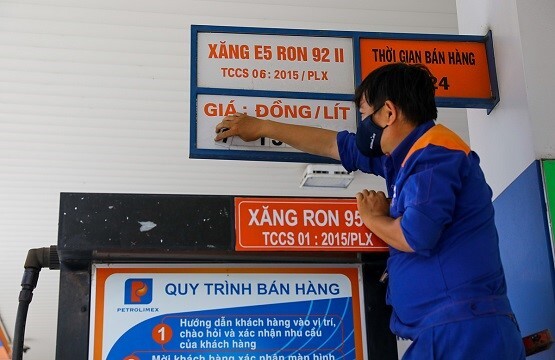 Bộ Công Thương có kế hoạch bán đấu giá gần 102 triệu lít xăng RON92 từ kho dự trữ quốc gia.