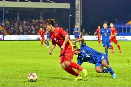 U23 Việt Nam nhận thưởng nóng sau chiến thắng trước U23 Thái Lan