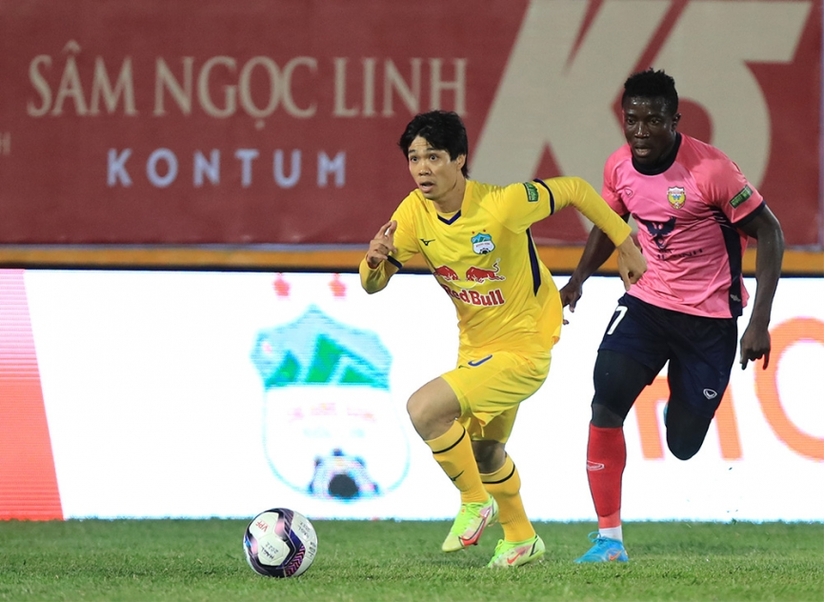 HLV Nguyễn Thành Vinh chỉ ra hạn chế của HAGL sau hai vòng đầu V.League