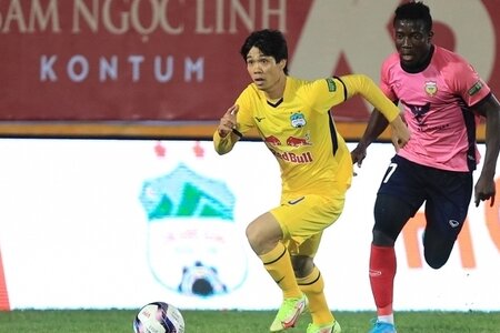 HLV Nguyễn Thành Vinh chỉ ra hạn chế của HAGL sau hai vòng đầu V.League