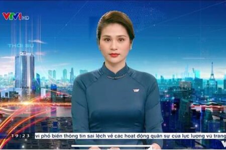 BTV Minh Trang trở lại dẫn bản tin Thời sự 19h của VTV