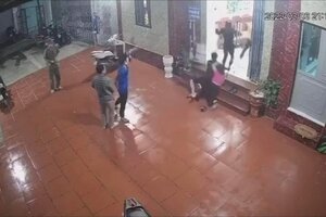 Hé lộ nguyên nhân vụ 2 bố con chém người dã man tại Bắc Giang