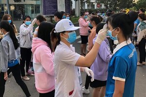 F0 triệu chứng nhẹ, F1 nguy cơ cao tại Cà Mau được đi làm bình thường