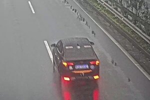 Ô tô con đi ngược chiều 15 km trên cao tốc Nội Bài - Lào Cai