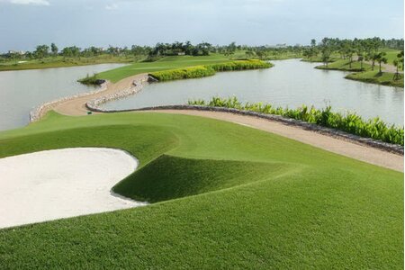 Sân golf đắt đỏ nhất Việt Nam, phí vào sân 10 tỷ đồng một người